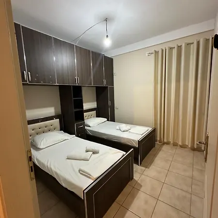 Rei' Lejlighed Tirana